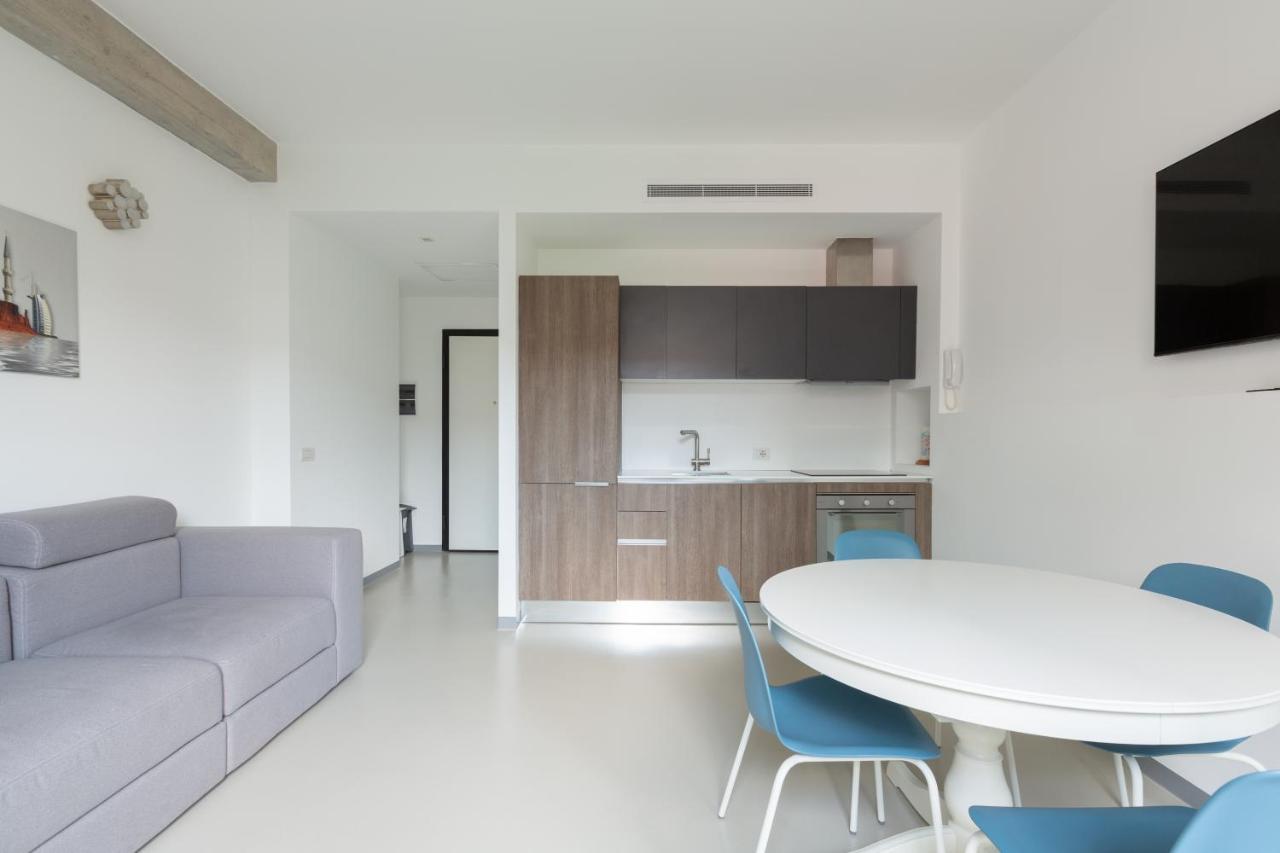 밀라노 Porta Nuova Bright And Stylish Flat 아파트 외부 사진
